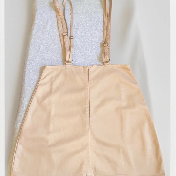 Maniere De Voir Blush Pink Vegan Leather Suspender Mini Skirt Women’s Size 12 - Picture 6 of 15